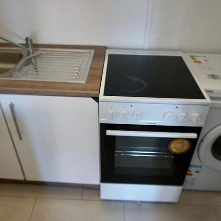 Alster Hamburg - Saniertes Und Mobliertes Apartment Mit Bad Und Kuche Dış mekan fotoğraf