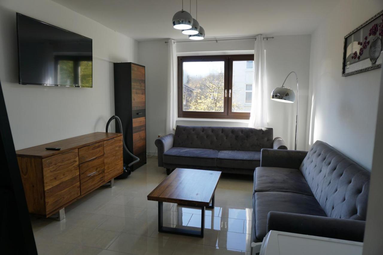 Alster Hamburg - Saniertes Und Mobliertes Apartment Mit Bad Und Kuche Dış mekan fotoğraf