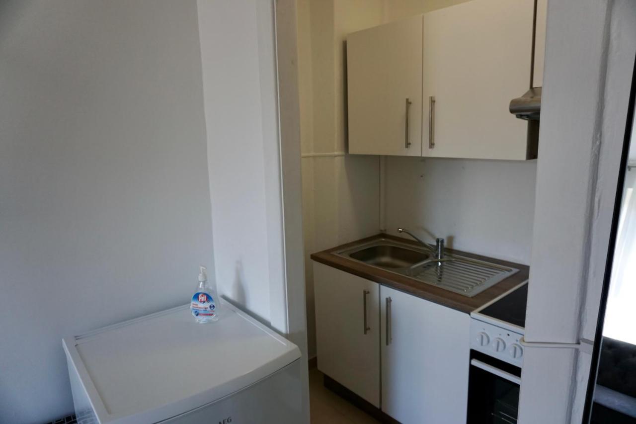 Alster Hamburg - Saniertes Und Mobliertes Apartment Mit Bad Und Kuche Dış mekan fotoğraf