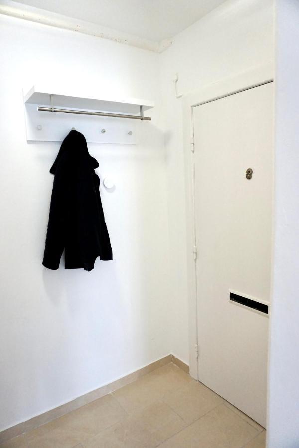 Alster Hamburg - Saniertes Und Mobliertes Apartment Mit Bad Und Kuche Dış mekan fotoğraf