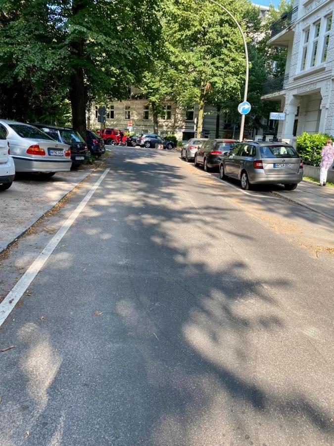 Alster Hamburg - Saniertes Und Mobliertes Apartment Mit Bad Und Kuche Dış mekan fotoğraf